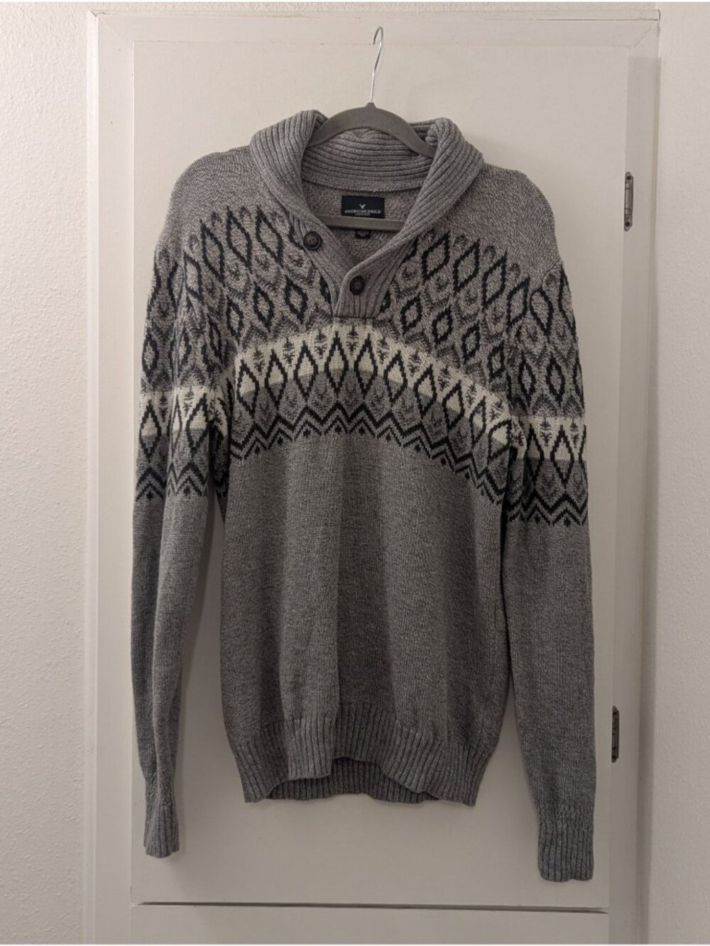 NWOT American Eagle Outfitters Gray Fair Isle Knit Sweater Size Medium